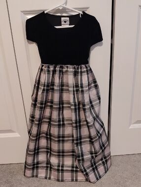 Hartstrings Black Bodice Ivory and Black Plaid Skirt Dress